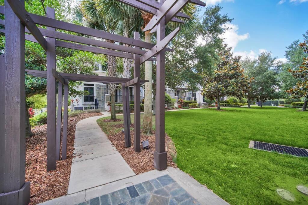 Cozy & Elegant 4Br Enchanted Townhouse - 1 Mile To Disney With Resort Pool, Gym, & Jacuzzi Orlando Eksteriør billede