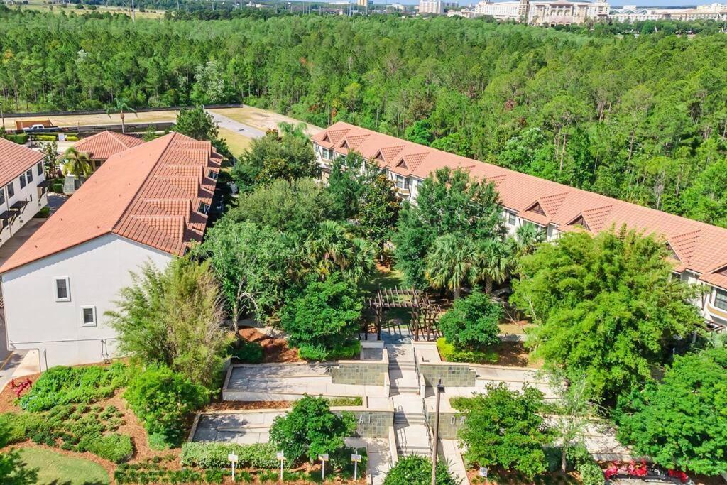 Cozy & Elegant 4Br Enchanted Townhouse - 1 Mile To Disney With Resort Pool, Gym, & Jacuzzi Orlando Eksteriør billede