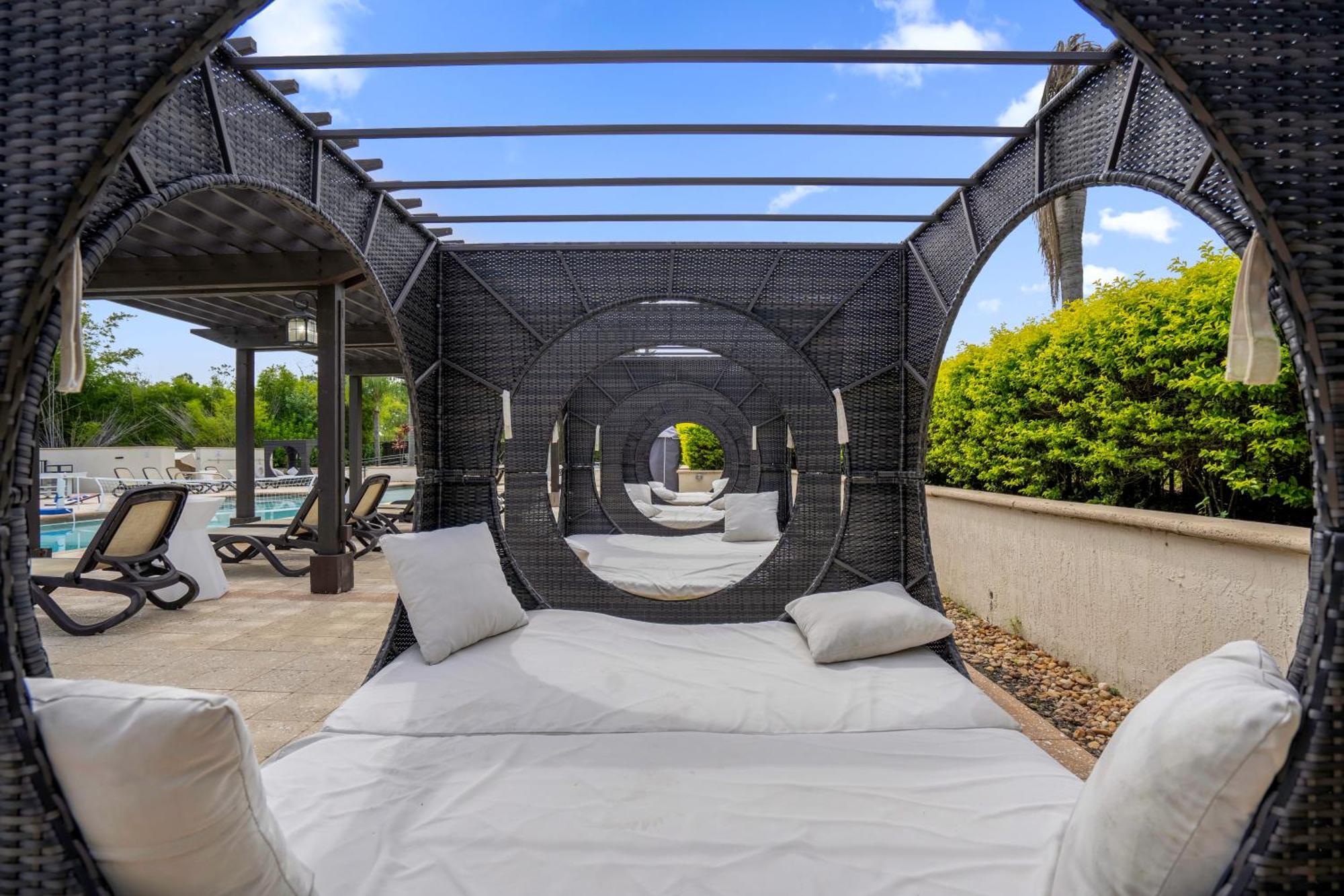 Cozy & Elegant 4Br Enchanted Townhouse - 1 Mile To Disney With Resort Pool, Gym, & Jacuzzi Orlando Eksteriør billede