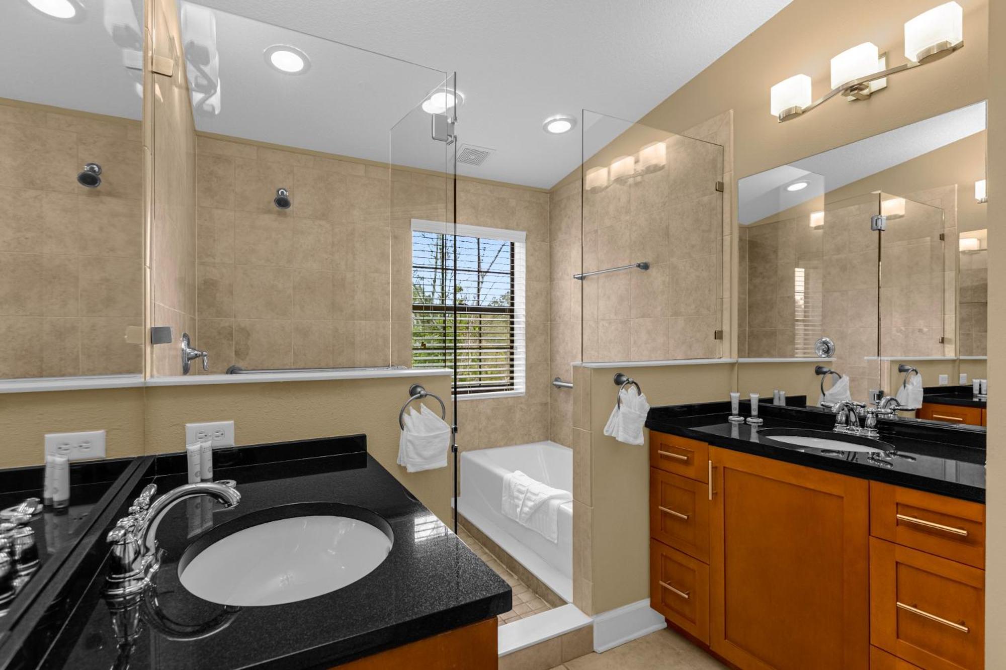 Cozy & Elegant 4Br Enchanted Townhouse - 1 Mile To Disney With Resort Pool, Gym, & Jacuzzi Orlando Eksteriør billede